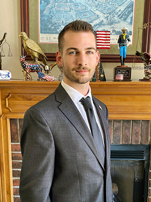 Portrait of attorney Randy M. Gray